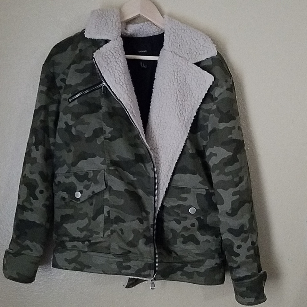 Camo sherpa jacket